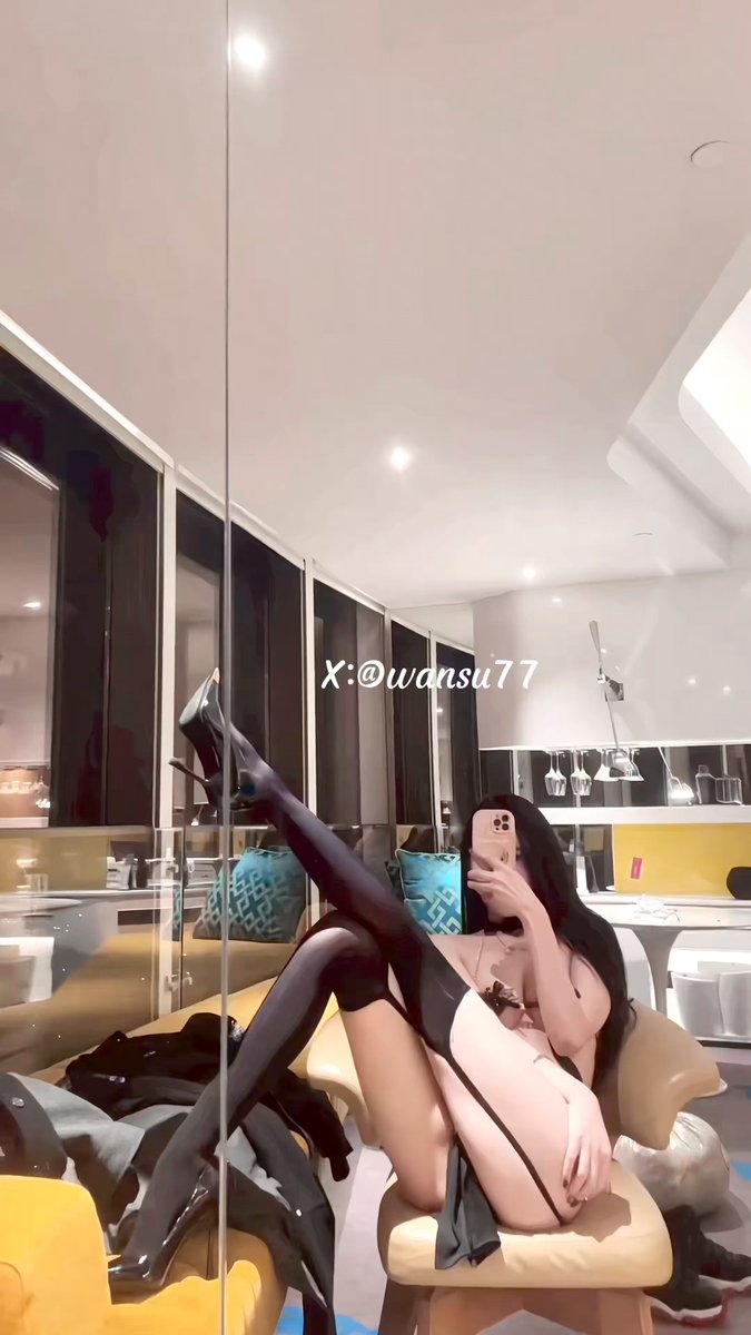 今晚笨笨的小狗🐕爱爱只限一次机会

 
 
 