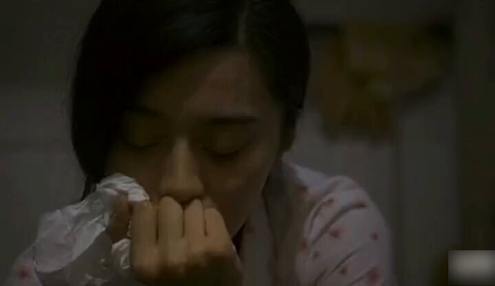 #范冰冰 #电影删减片段 #明星 #国际巨星 #麻豆不打烊
范冰冰18岁拍电影删减片段  那时候奶头还挺粉嫩   这不比马震好看多了? 