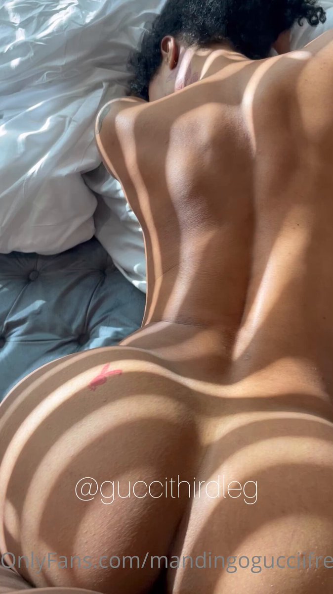 黒人マッチョが巨尻ギャルを激しくファック！バック挿入からディープスロートで飲精