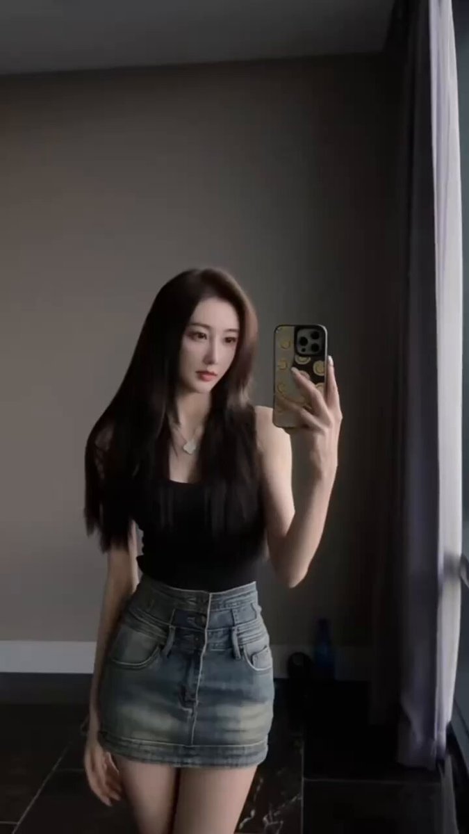 北京🦜
净高176 少一厘米赔一万 真实D杯 02年 全身0整 硬5W↑
精致高百醇 超模 腿长胸大腰细 新人首开 无纹身无疤痕 双商在线 偶尔兼职 只合高素质...