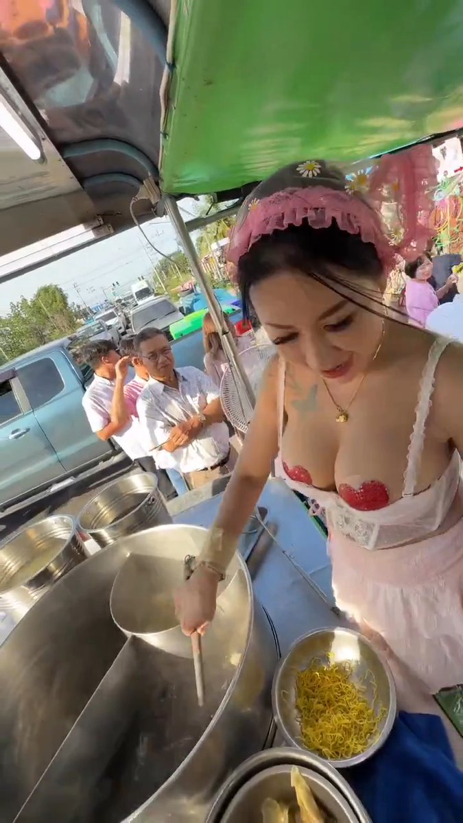 那是一位精明的女商人。 