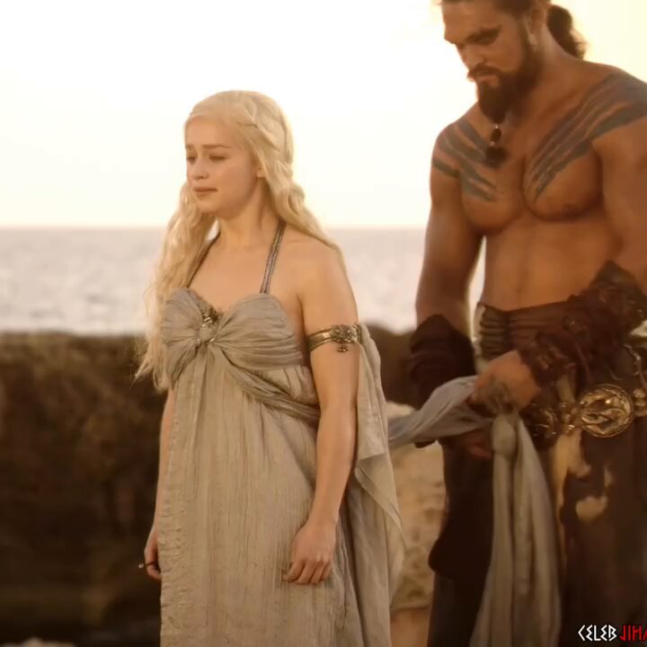 Blonde Mother of Dragons Temptation! Doramion's Savage Man Rips Her Clothes and Fucks Her Wildly