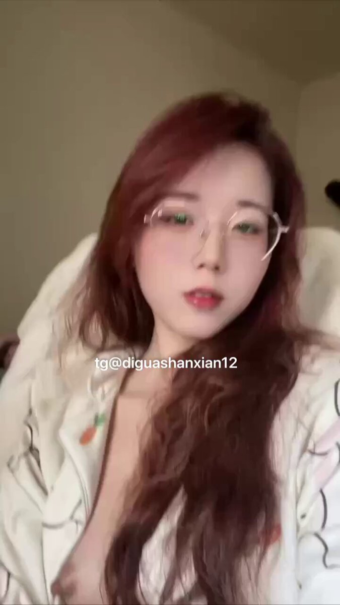 眼镜妹才是真反差 