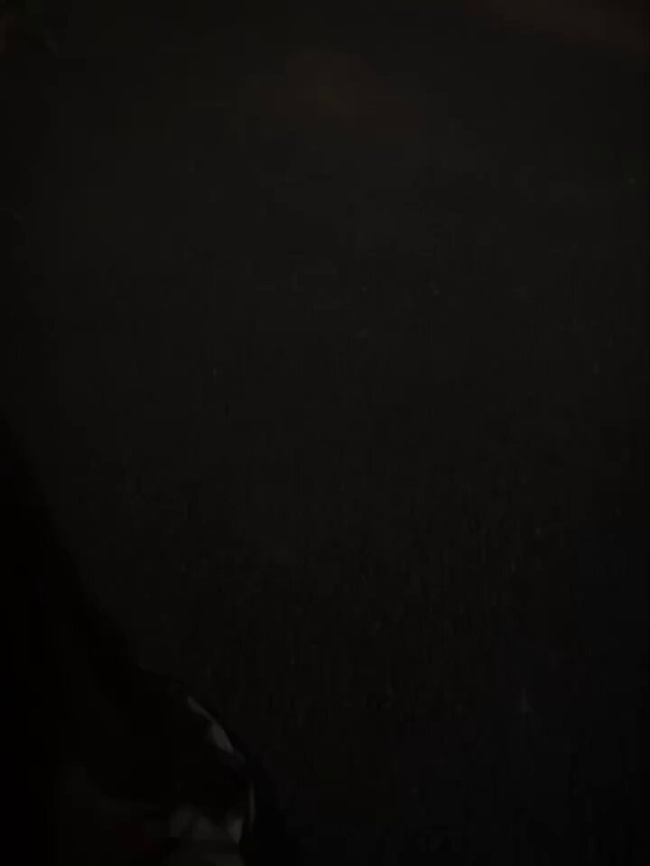 长发美女肩上骷髅头神秘诱惑，123av.fun独家热辣视频！