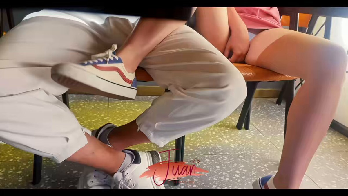 跟小哥哥一起吃饭
老公让我坐在小哥哥身边
我就知道他没安好心
吃到一半他借口上厕所
给了我一个眼神
我就懂了
然后把腿搭在了拘谨的小哥哥身上
这...