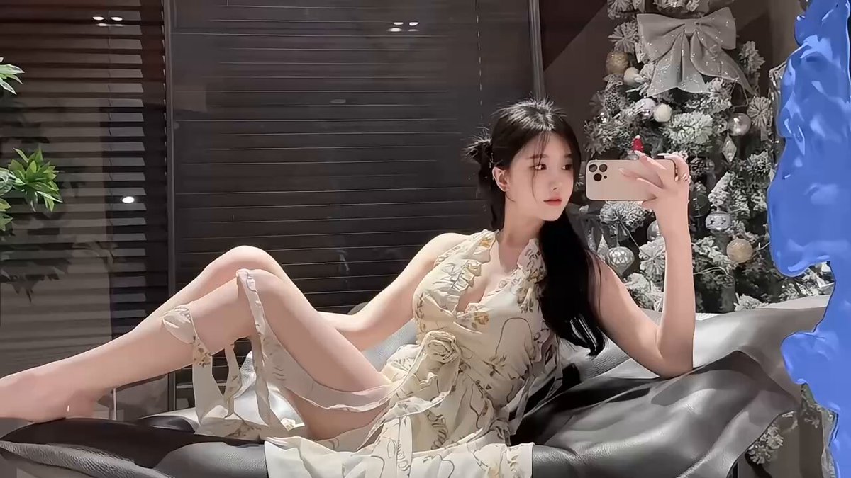 #Hangzhou5️⃣⬆️ • 𝐇𝐞𝐢𝐠𝐡𝐭Height/170 • 𝐖𝐞𝐢𝐠𝐡𝐭Weight45kg • 𝐁𝐮𝐬𝐭🐻 c • 𝐀𝐠𝐞Age04 Pure and sweet 🥢Legs are very fashionable~ Low quality please...