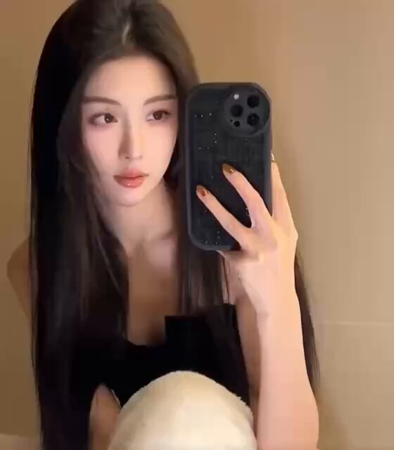 花满楼?外围（安排实录） 

SHANGHAI   #徐汇   5️⃣⬆️
?????▸170cm   ?????▸48kg  ???▸真C
翘臀 筷子腿 全身雪白无瑕疵 无纹身

 模特兼职   气质...