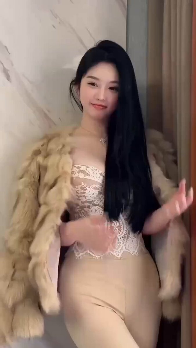 深圳🦜

175F
圈外  超清纯欲

02后0整  天然F 55kg

漫画身材前凸后翘

从未黄单本人照必好评

🛰️：wang111jp
🐧：2579029485
✈️
看照门槛🚪100（...