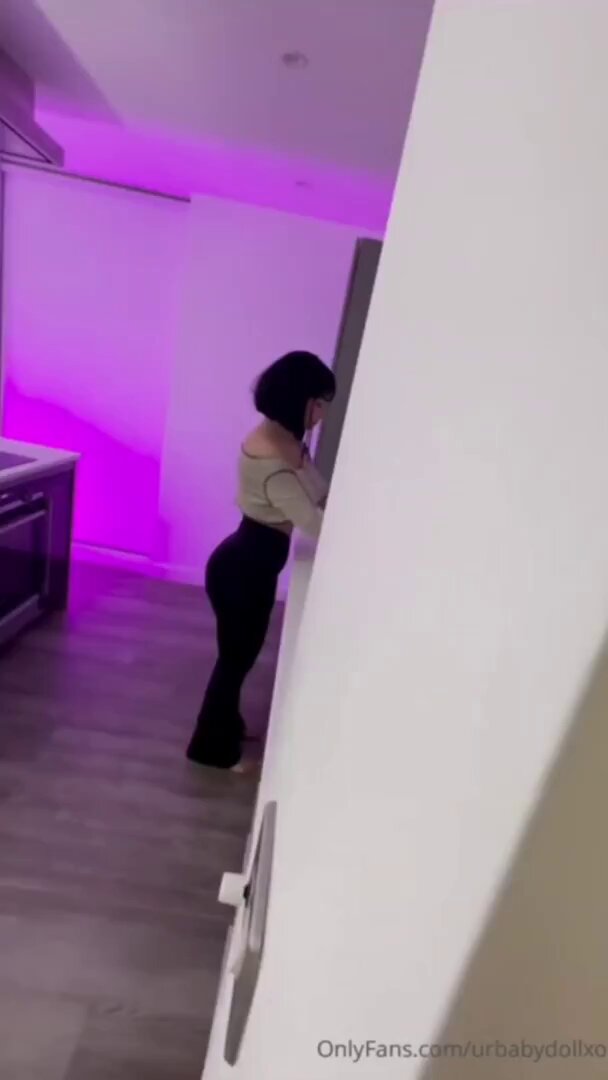 Kitchen Nude Babe! Big Boobs and Perky Butt Striptease, Grinding Breasts and Posing Under Purple Light