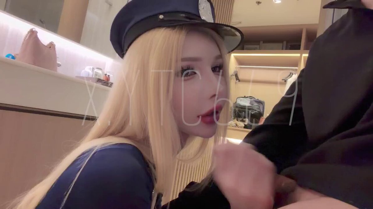 Blonde Female Cop Blowjob Maniac! Licking a Big Cock and Swallowing Cum Wildly in the Bathroom