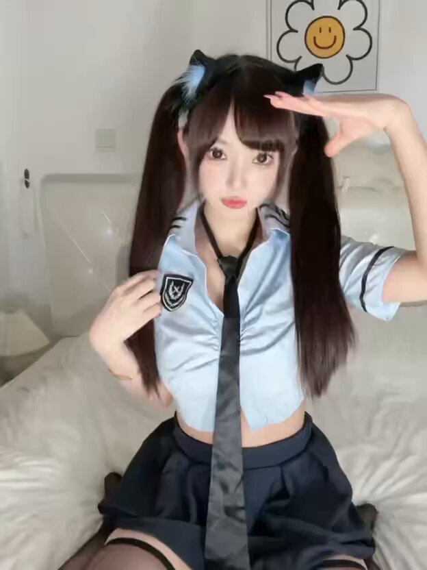 #광저우 젠 Z 댄스 학생 전문 코스프레 - 모든 종류의 에로틱 콘텐츠 제공! 165D 완벽한 몸매, 고운 피부, 아름다운 얼굴, 청순하고 매혹적인 자태...