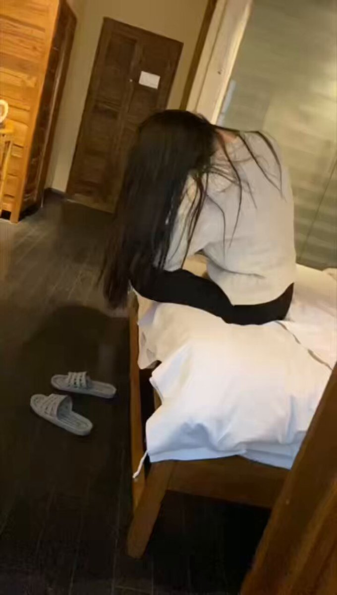 Long-Haired Beauty on Hotel Bed — Rear-Entry Hardcore Fucking, Squirt at Climax
