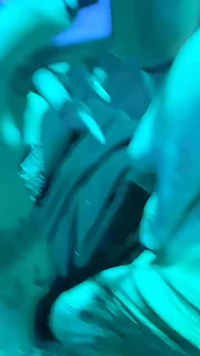 手袋で揉む巨乳 — ナースの誘惑クライマックスショー