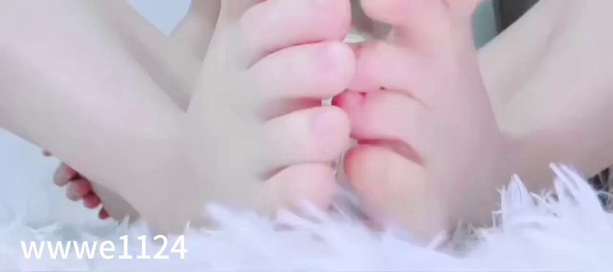 桃花社区优质黄推👉  

12.18日榜—5️⃣
图一 
图二 
图三 
图四 

原创